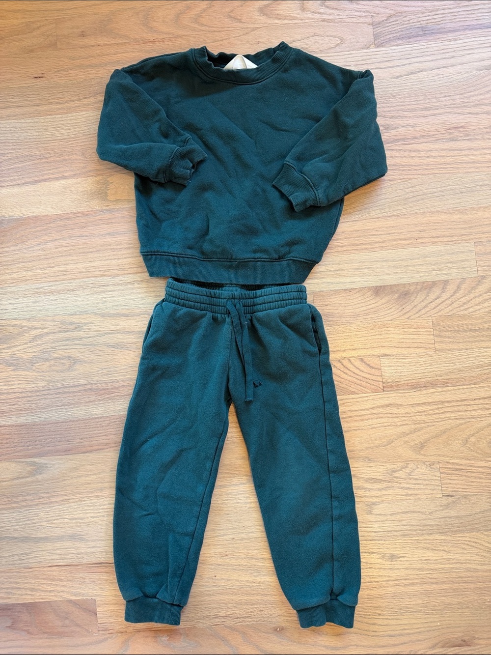 H&M Boys 4T Sweatshirt and Jogger Set - Forest Green